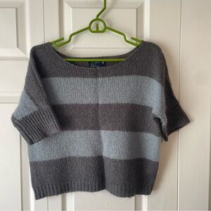 Short sleeve boat neck crop sweater